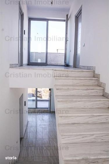 Casă cu 4 camere cu Teren 300 Mp în Central