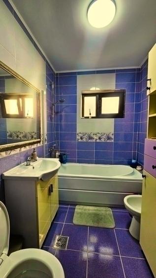 Apartament cu 2 camere decomandat în Nicolina