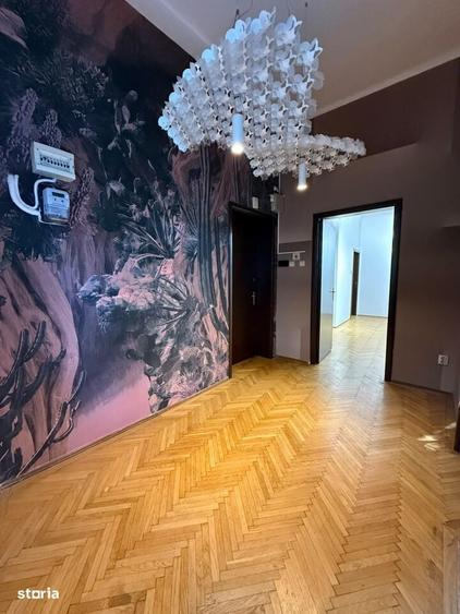 Apartament cu 4 camere în Primăverii