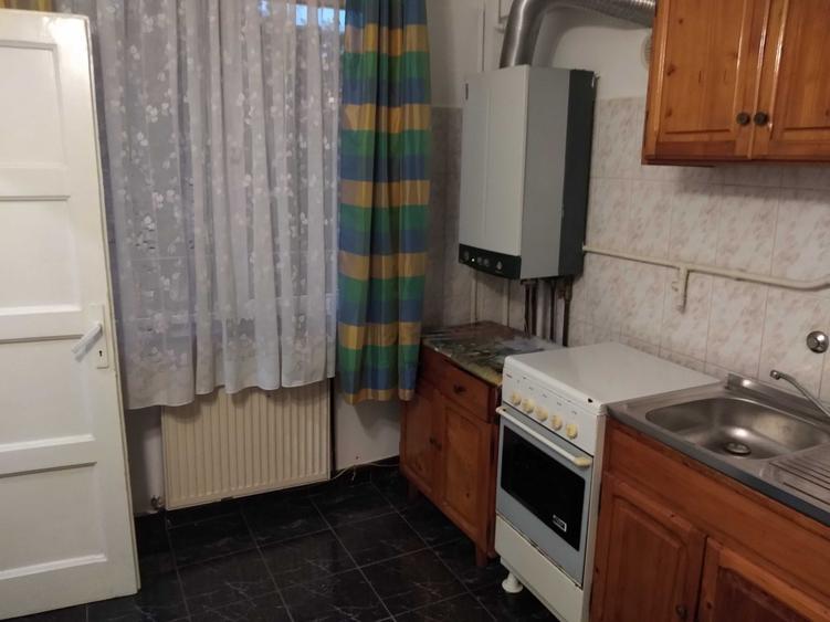 Garsonieră decomandată în Horea