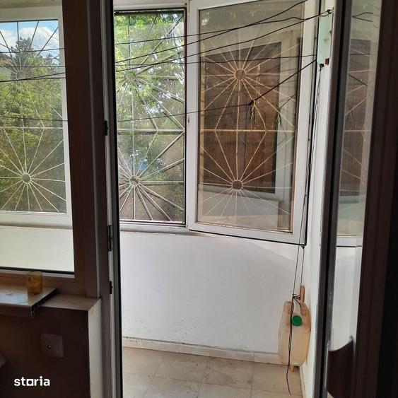 Apartament cu 4 camere în Militari