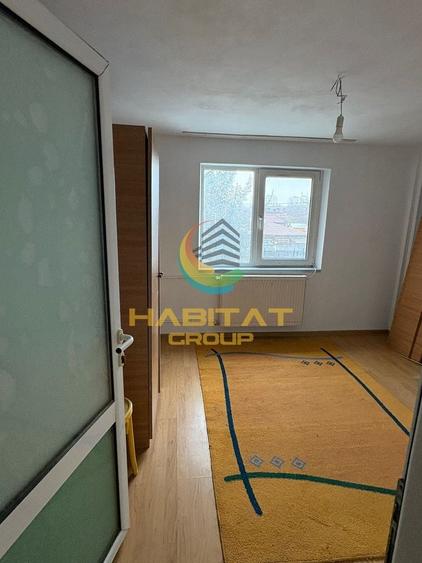 Casă individuală cu 11 camere cu Canalizare în Berceni