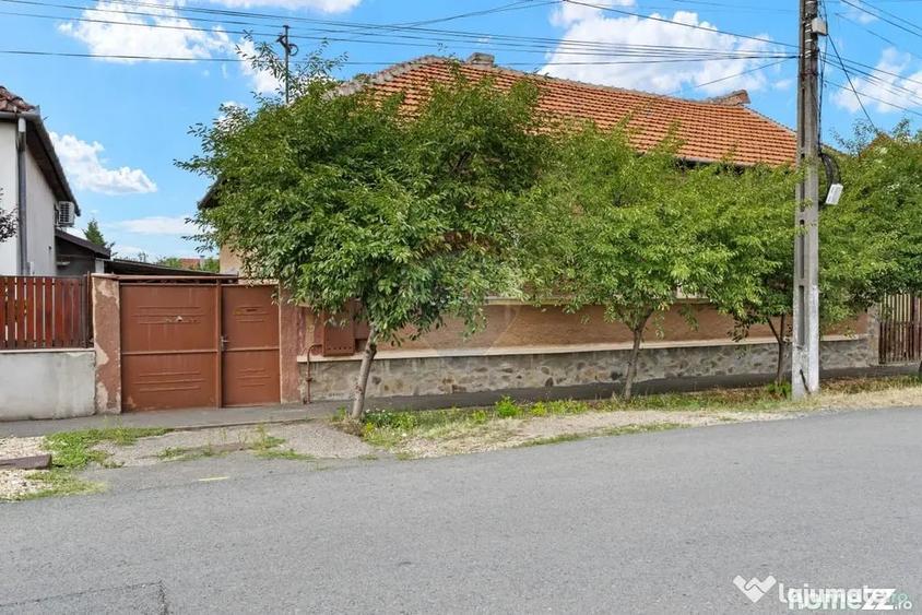 Casă cu 4 camere cu Teren 720 Mp în Grădiște