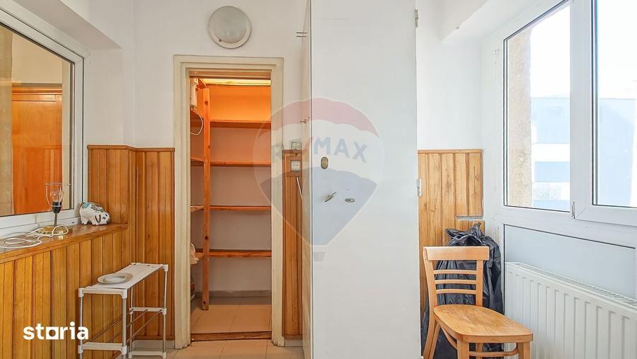Apartament cu 4 camere decomandat, mobilat în Vlahuță