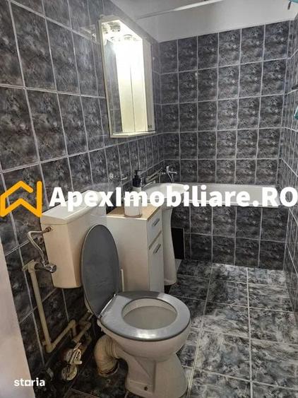 Apartament cu 2 camere decomandat în Văcăresti