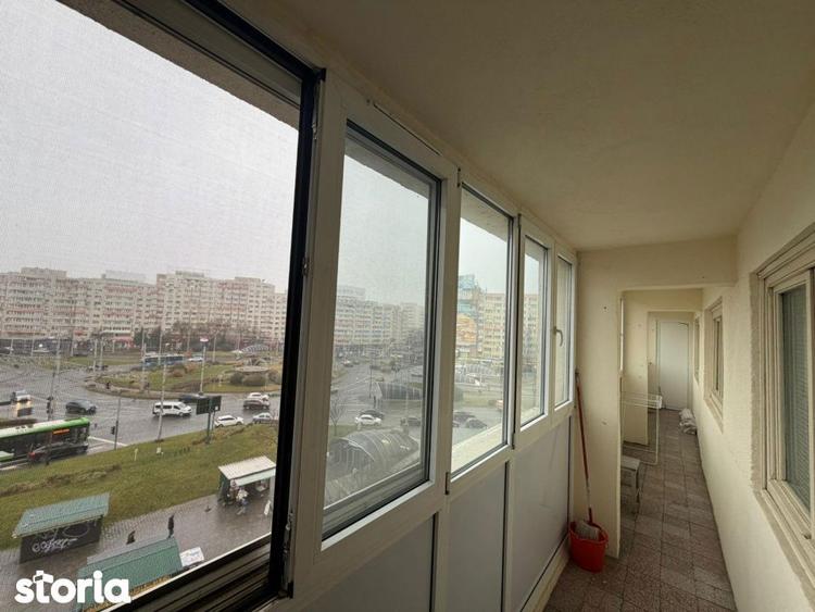 Apartament cu 4 camere, mobilat în Vitan