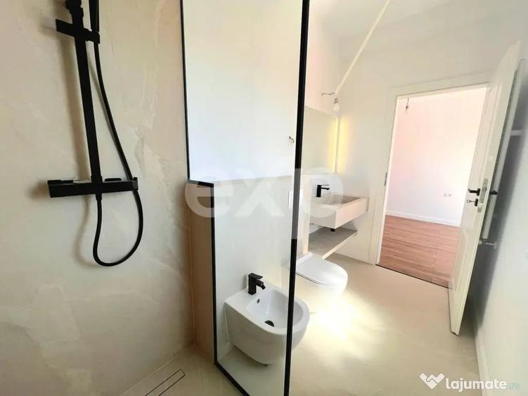Casă cu 5 camere cu Teren 364 Mp în Urseni