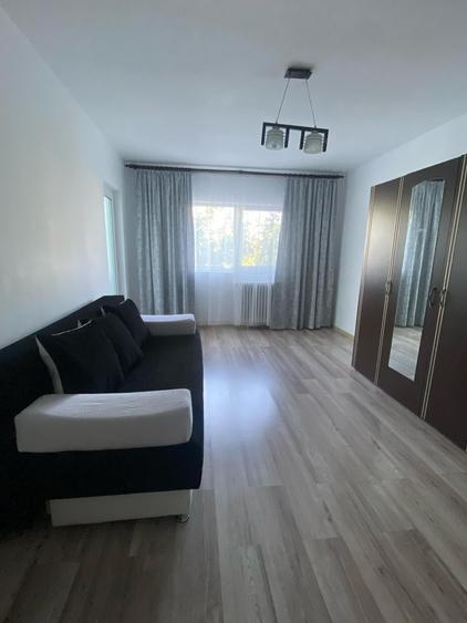 Apartament cu 2 camere decomandat, mobilat în Nicolina