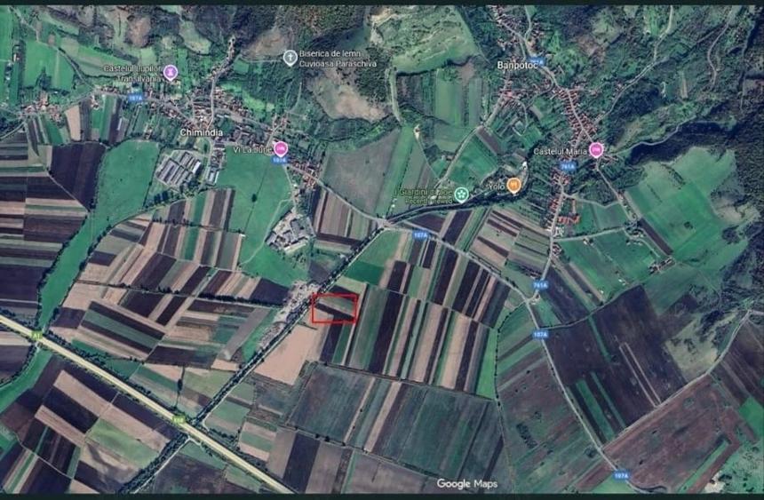 Teren de 3984 mp, în Central
