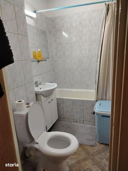 Garsonieră în Titan