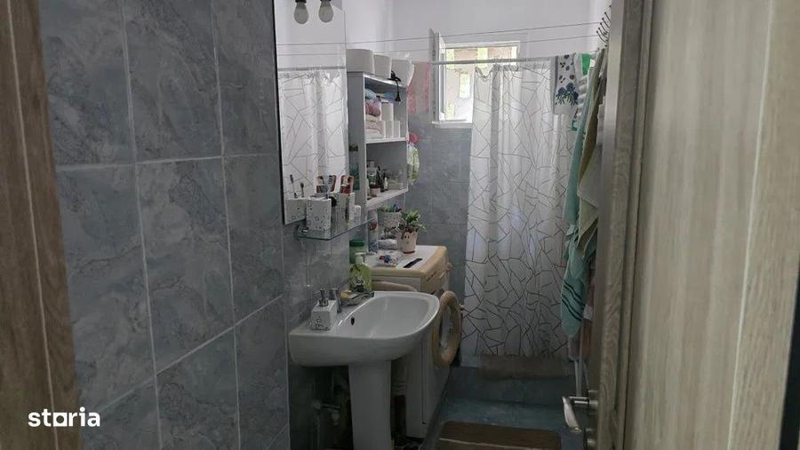 Apartament cu 2 camere semidecomandat în Inel II