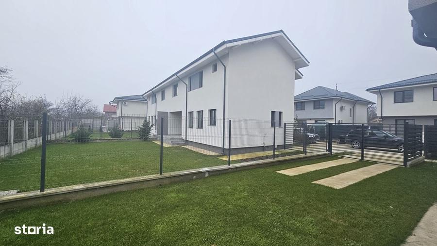 Casă cu 4 camere în Corbeanca