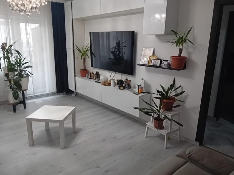 Inchiriez apartament 2 camere - 2