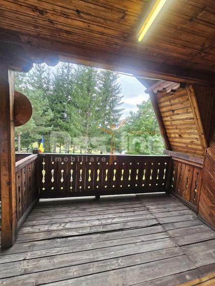 Casă individuală cu 3 camere cu Canalizare în Trăisteni