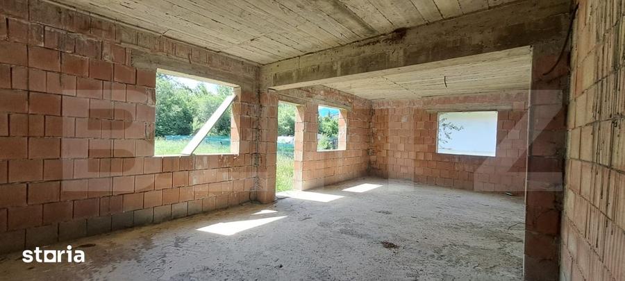 Casă cu 5 camere cu Teren 322 Mp în Central