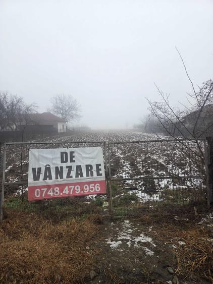 Spațiu comercial, în Mărăcineni