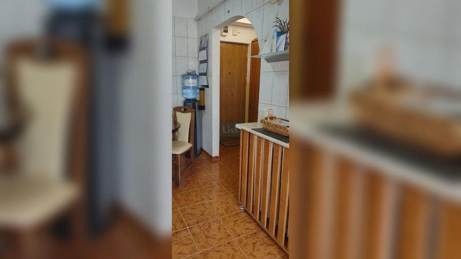 Apartament cu 3 camere semidecomandat, mobilat în Obor