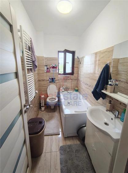 Apartament cu 2 camere decomandat în Filiași