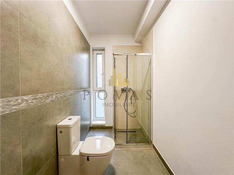 Duplex cu 5 camere cu Canalizare în Vest