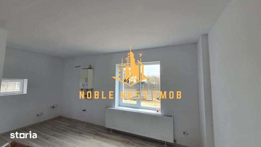 Casă cu 4 camere cu Teren 1158 Mp în Leordeni
