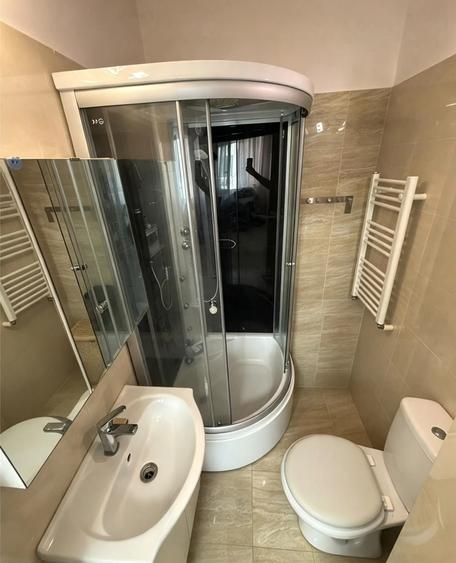 Apartament cu 3 camere decomandat în Prelungirea Ghencea