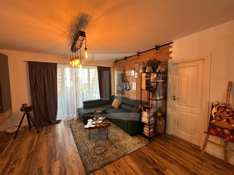 Apartament cu 2 camere semidecomandat, mobilat în Gheorgheni