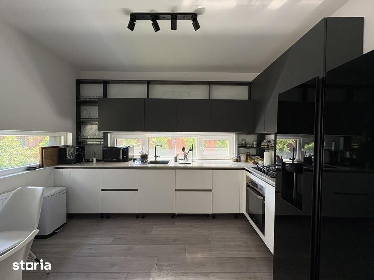 Casă cu 4 camere cu Teren 262 Mp în Berceni