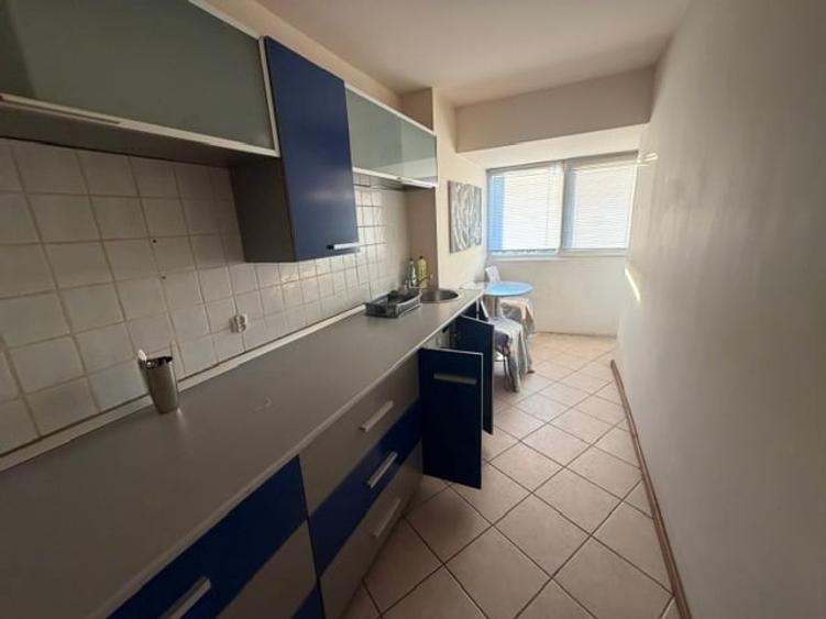 Apartament cu 2 camere decomandat în P-ța Unirii