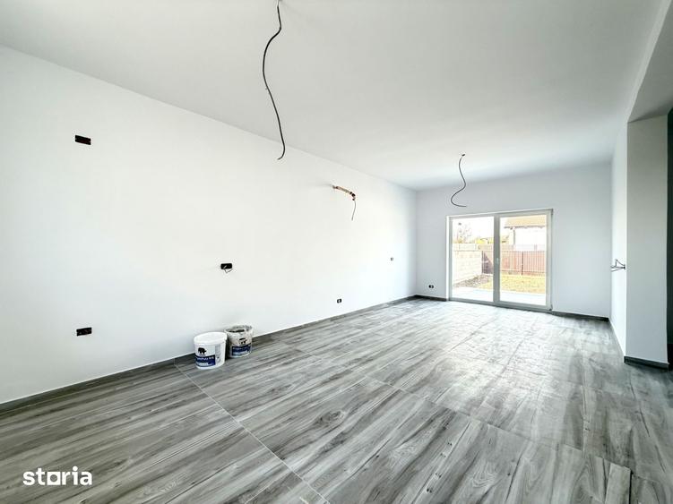 Casă cu 3 camere cu Teren 290 Mp în Sânandrei