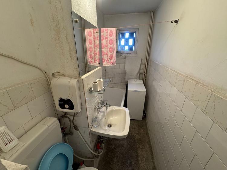 Apartament 3 camere zona Km 4 5 - 7