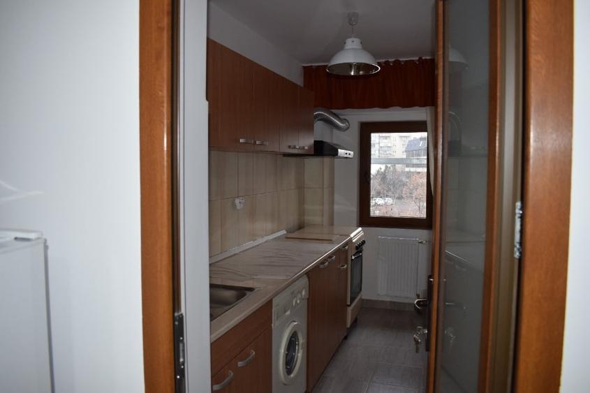 Garsonieră semidecomandată, mobilată în Vatra Luminoasă