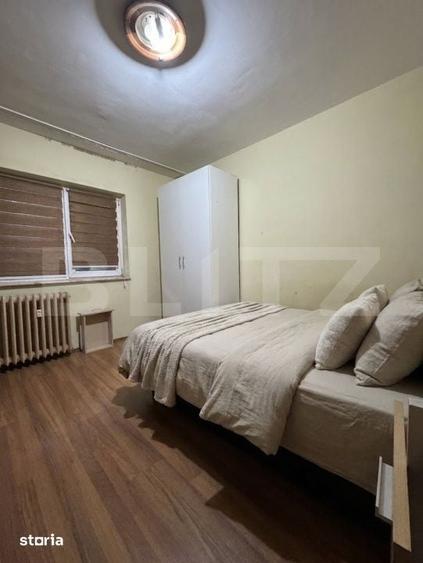 Apartament cu 4 camere decomandat în Rovine