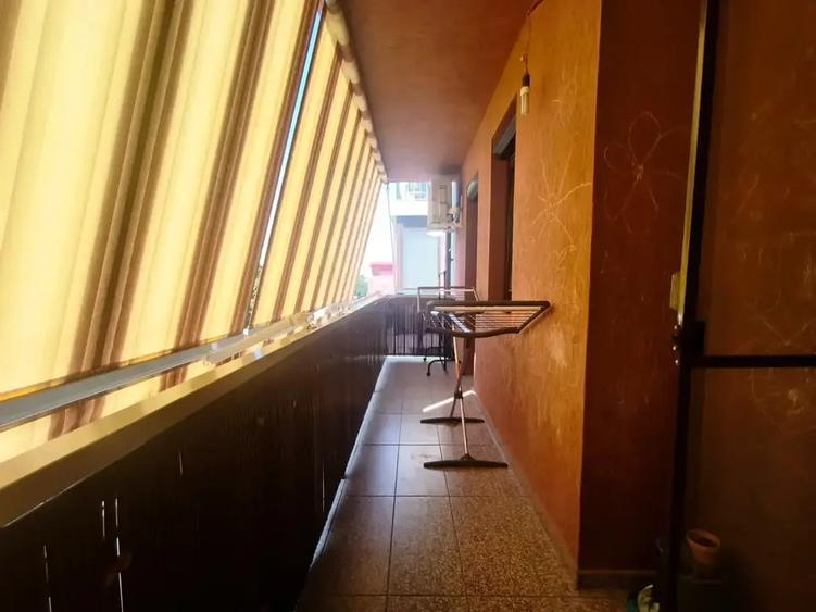 Apartament cu 3 camere decomandat, mobilat în Ozana