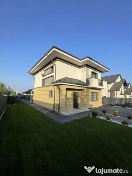 Casă cu 4 camere cu Teren 450 Mp în Horpaz