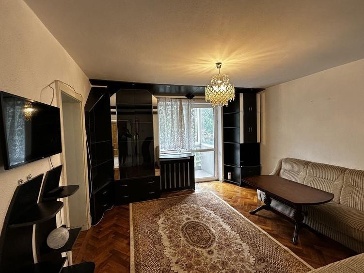 Apartament cu 2 camere semidecomandat în Drumul Carului