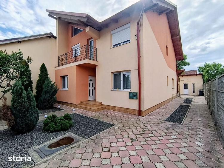 Casă cu 7 camere cu Teren 351 Mp în Șagului