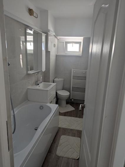 Apartament cu 2 camere decomandat în Nicolina
