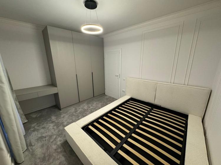 Casă individuală cu 4 camere cu Piscina în Andrei Mureșanu