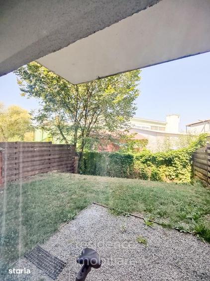 Apartament cu 3 camere semidecomandat în Bulgaria