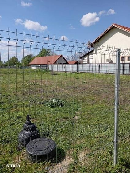 Teren de 2000 mp, în Crișan