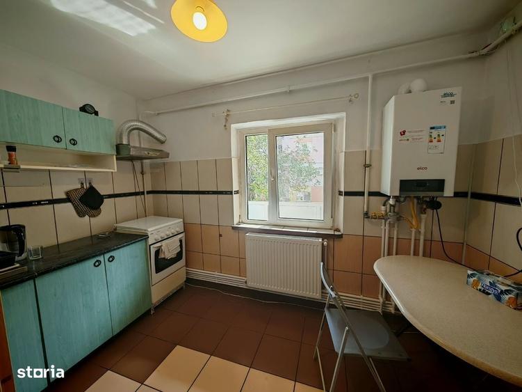 Apartament cu 3 camere decomandat în Lăpuș