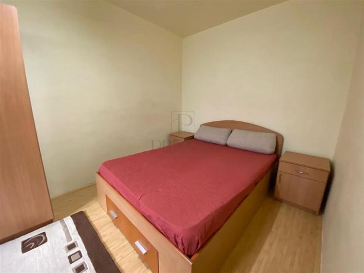 Apartament cu 2 camere semidecomandat, mobilat în Girocului