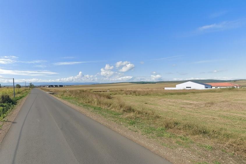 Teren de 670 mp, în Șura Mică