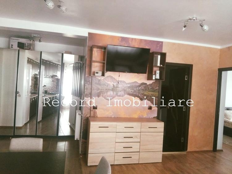 Apartament 3 camere zona Parcul Poligon Floresti - 4