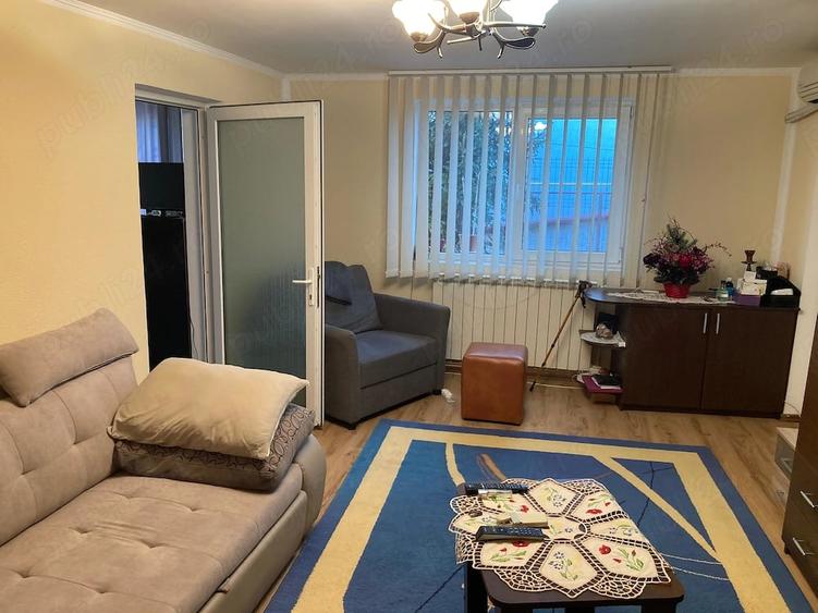 Casă cu 4 camere cu Teren 400 Mp în Central