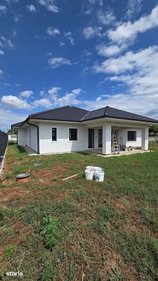 Casă cu 3 camere cu Teren 700 Mp în Viile Satu Mare