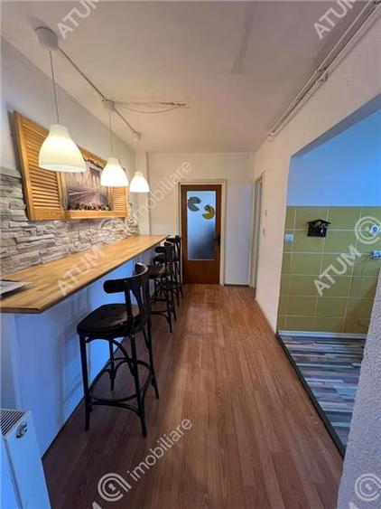 Apartament cu 2 camere decomandat, mobilat în Mihai Viteazul