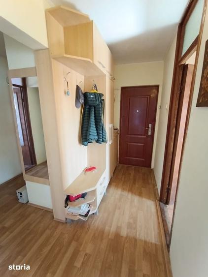 Apartament cu 4 camere decomandat în Micălaca