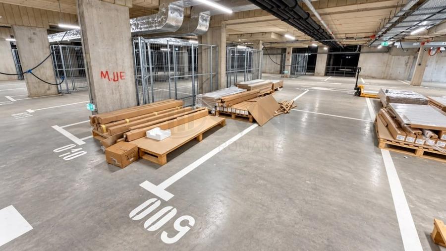 Apartament cu 3 camere decomandat în Pipera