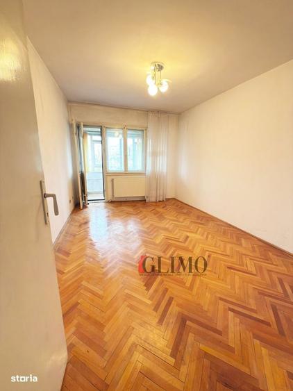 Apartament cu 3 camere decomandat în Mazepa 1
